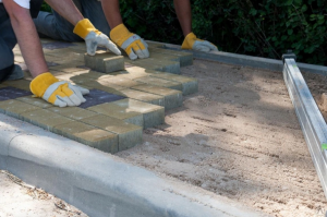 Замена грунтов и подготовка под мощение