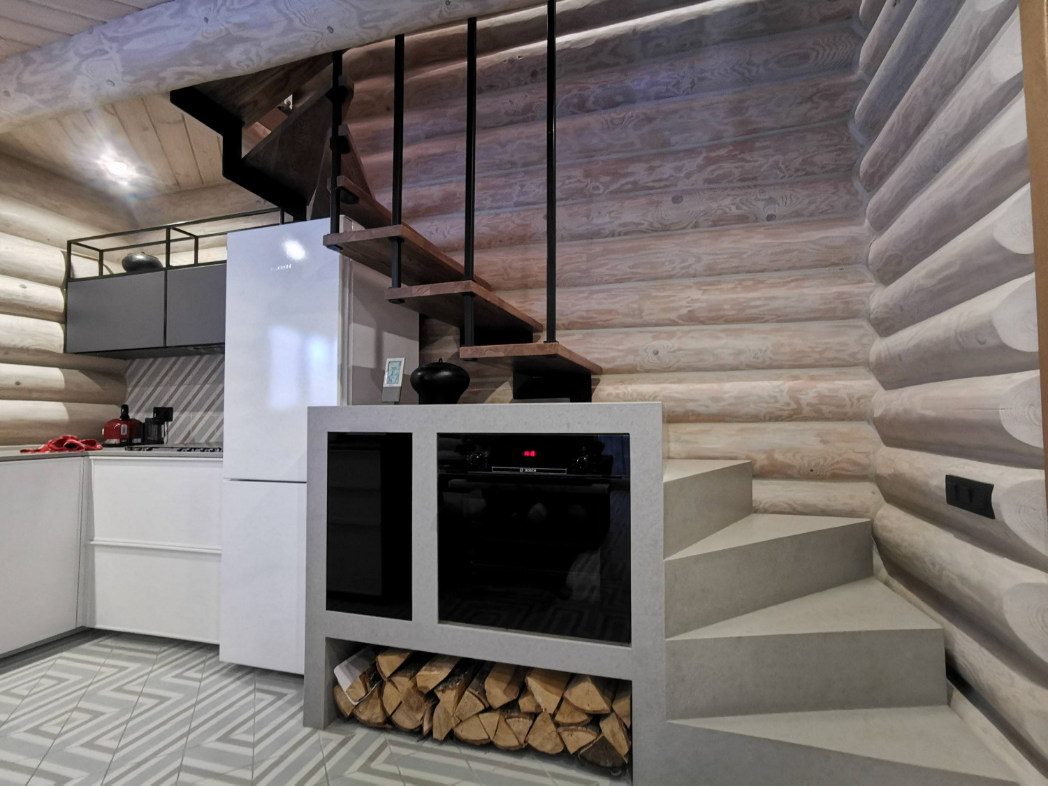 Камины, колоны, лестницы