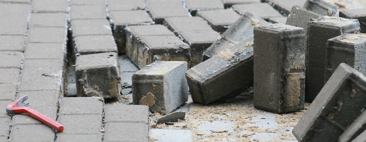 Демонтаж тротуарной плитки