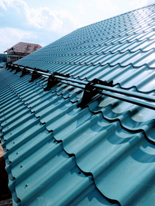 Монтаж металлочерепицы